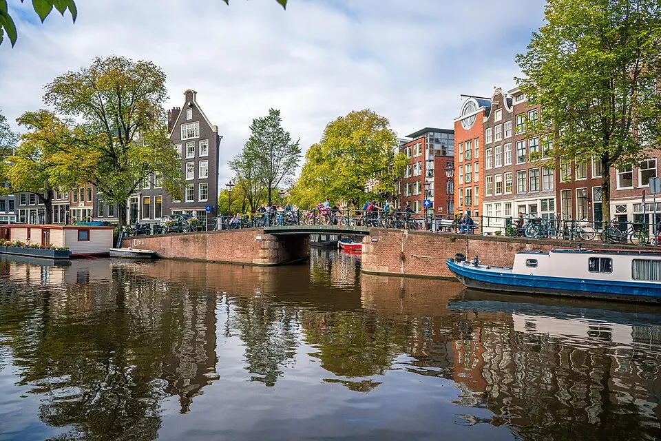 Rail travel and destination illustration for Amsterdam by train: Global Pass travel guide